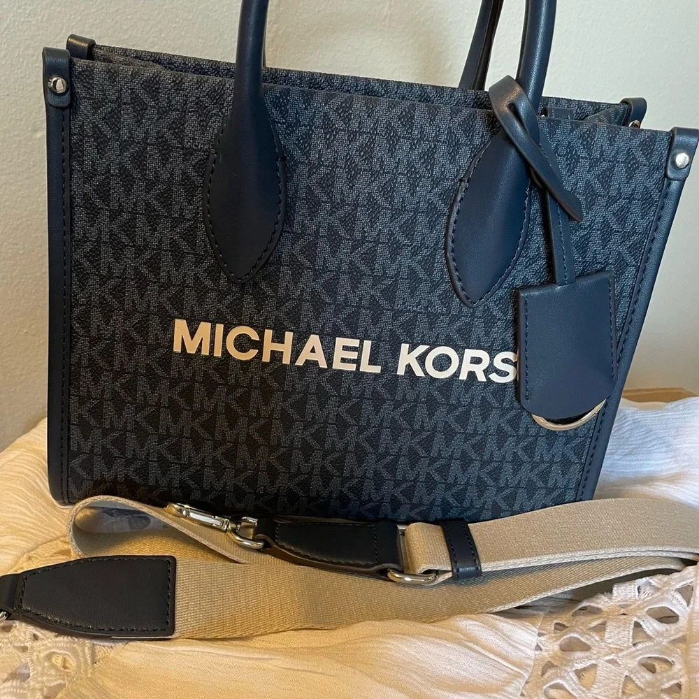 NWT Michael Kors Mirella Blue Signature Crossbody Bag - Picture 7 of 9